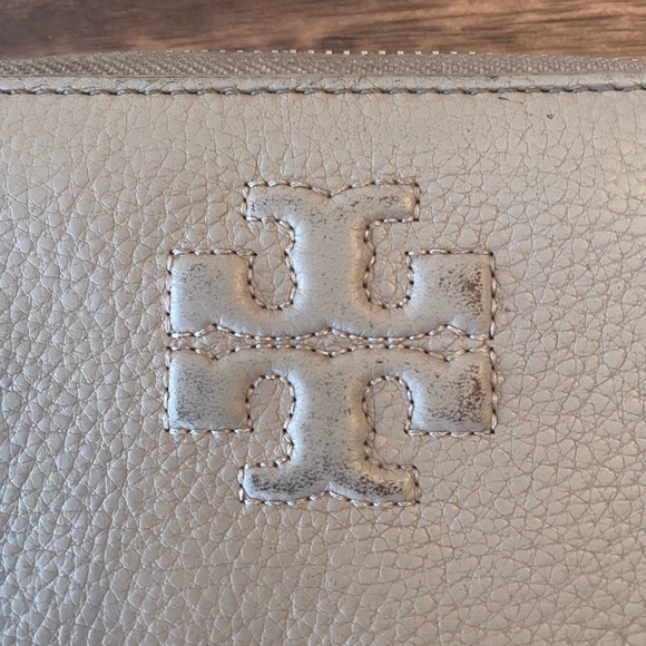 Tory Burch Wristlet (tan) - Picture 8 of 10